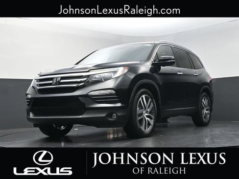 Used 2016 Honda Pilot Touring image 18