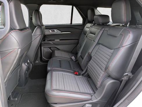 New 2025 Ford Explorer ST-Line image 16