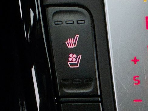 Used 2023 Kia Forte GT-Line w/ GT-Line Premium Package image 21