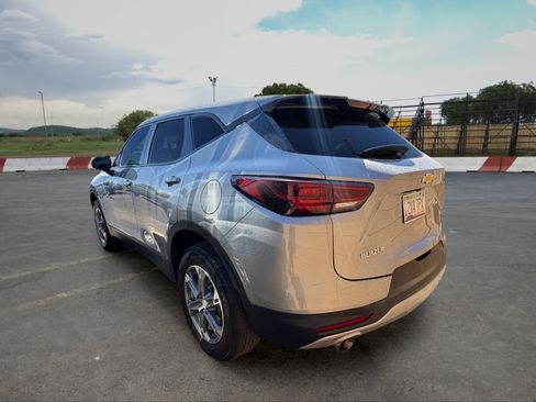 Used 2023 Chevrolet Blazer LT w/ Driver Confidence Package FWD image 4