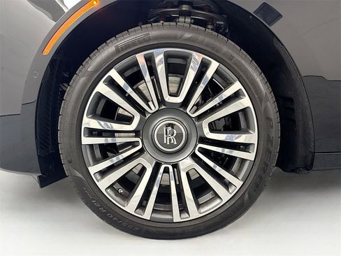 Used 2022 Rolls-Royce Ghost image 35