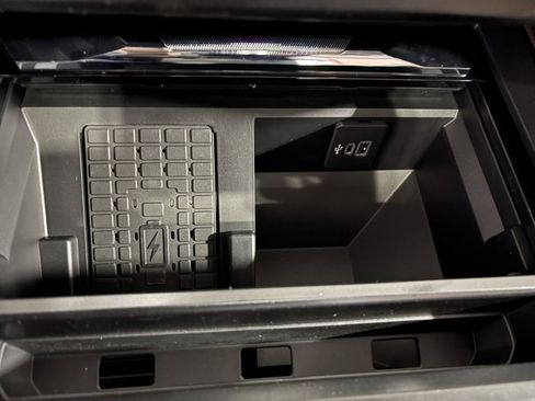 New 2026 Ford F350 King Ranch w/ Chrome Package image 16