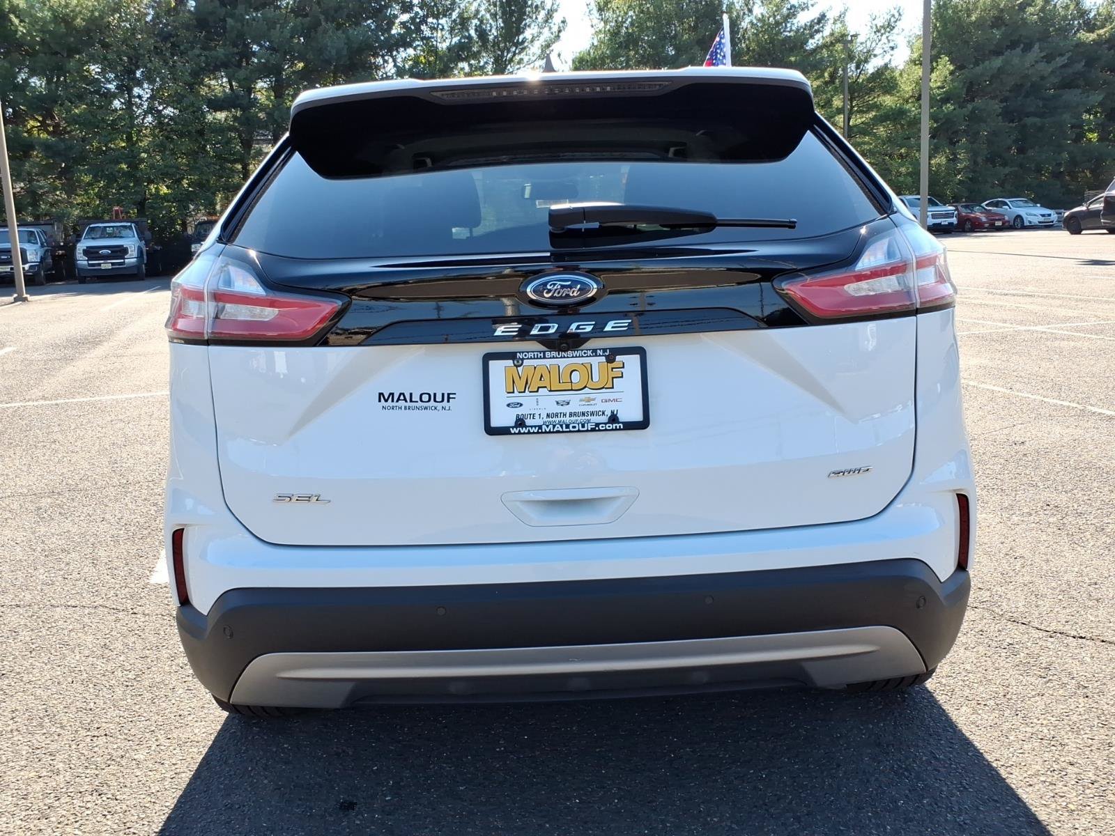 Used 2024 Ford Edge SEL AWD/4WD image 5