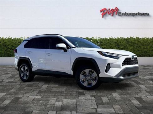 Used 2022 Toyota RAV4 XLE image 44