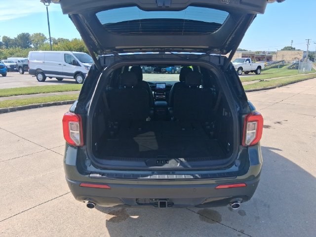 Used 2024 Ford Explorer ST-Line w/ Class IV Trailer Tow Package AWD/4WD image 7