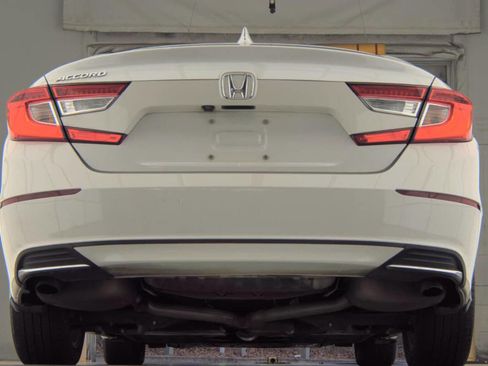 Used 2019 Honda Accord EX image 4