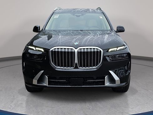 New 2027 BMW X7 xDrive40i w/ Executive Package AWD/4WD image 2
