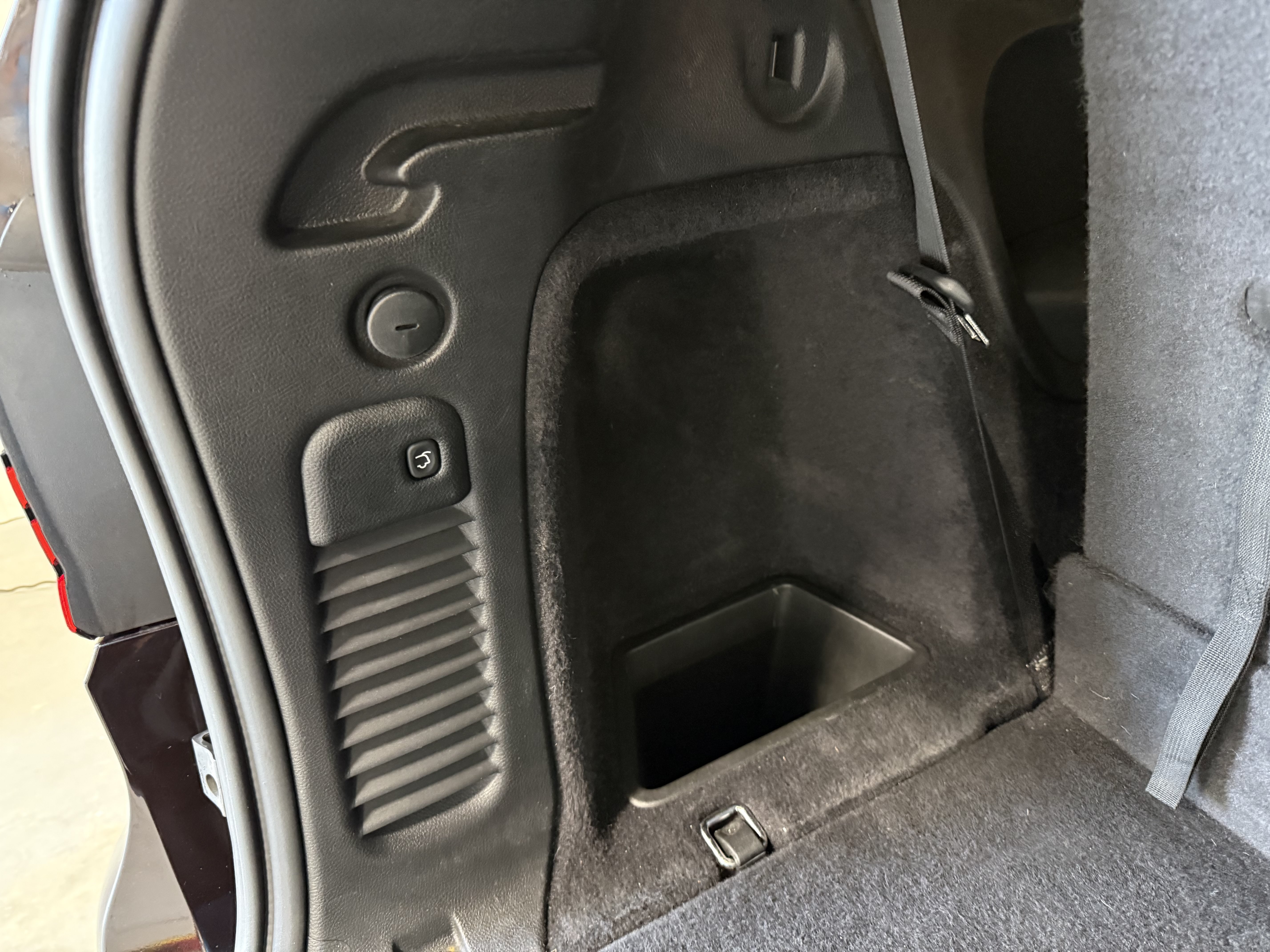 Used 2025 Dodge Durango R/T w/ Blacktop Package AWD/4WD image 6