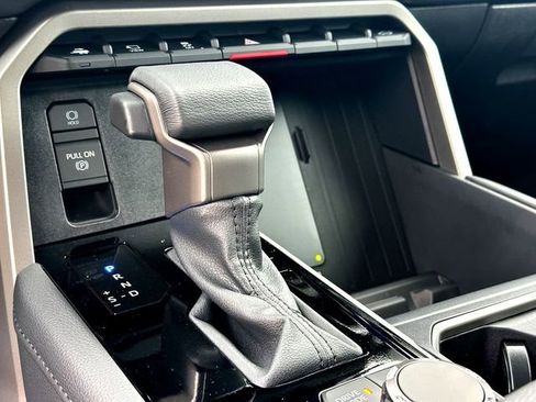 New 2026 Toyota Tundra Limited AWD/4WD image 14