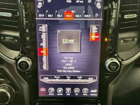 Used 2020 RAM 1500 Big Horn AWD/4WD image 17