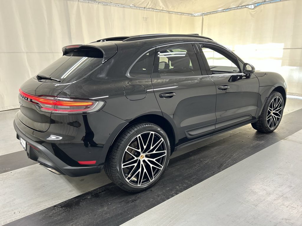 Certified 2026 Porsche Macan AWD/4WD image 2