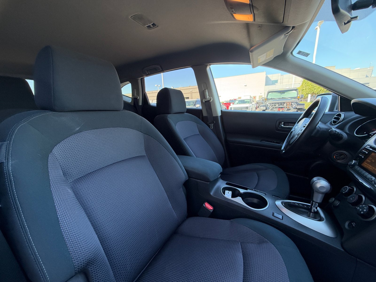 Used 2013 Nissan Rogue SV FWD image 19