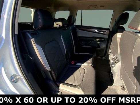 New 2026 Volkswagen Atlas Peak Edition image 10