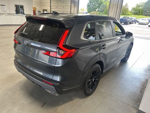 Used 2025 Honda CR-V Sport image 8