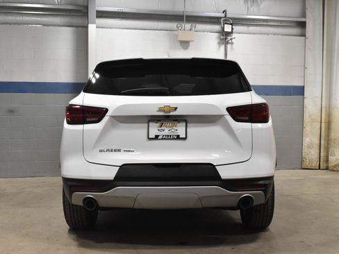 Used 2025 Chevrolet Blazer LT AWD/4WD image 27