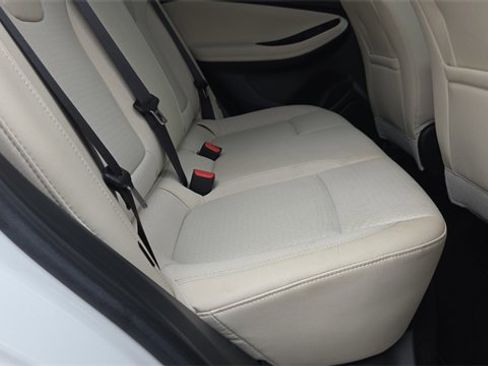 Used 2024 Buick Encore GX Preferred image 17