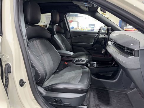 Used 2025 Ford Mustang Mach-E GT image 28