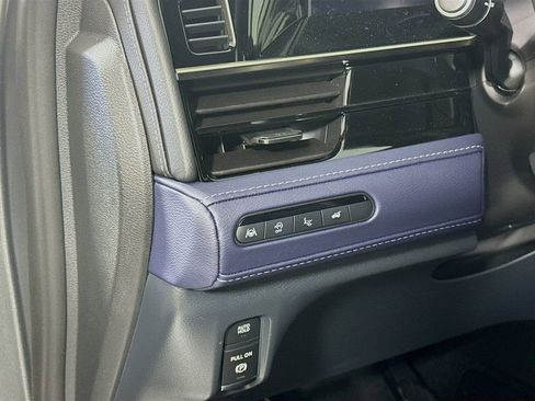 New 2026 INFINITI QX80 4WD image 10