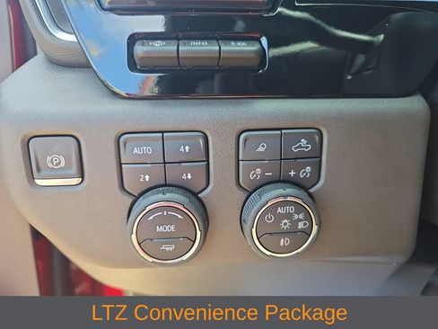 Used 2025 Chevrolet Silverado 2500 LTZ w/ LTZ Premium Package AWD/4WD image 12