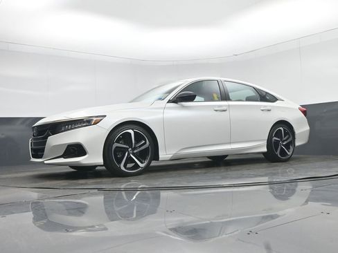 Used 2022 Honda Accord Sport image 55