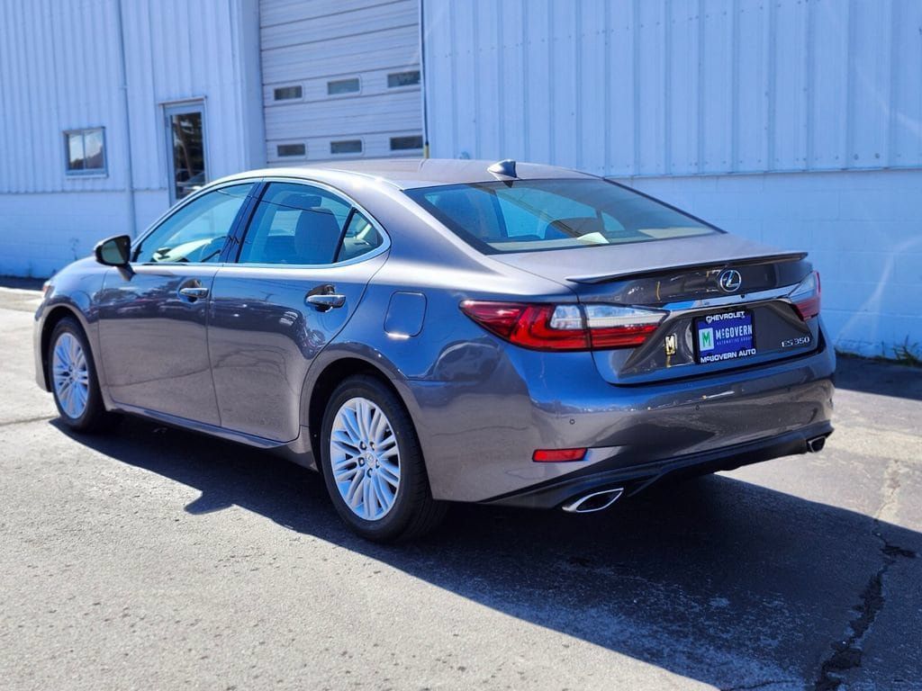 Used 2017 Lexus ES 350 w/ Premium Package FWD image 3