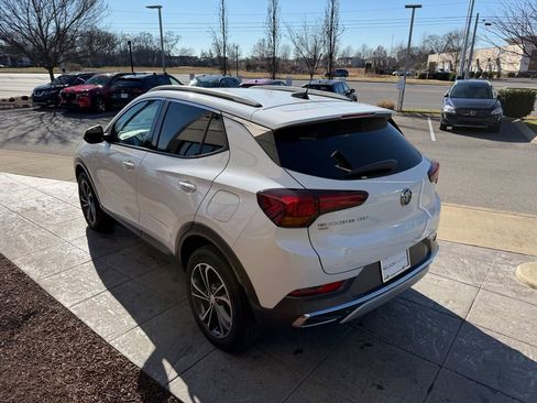 Used 2021 Buick Encore GX Essence image 6