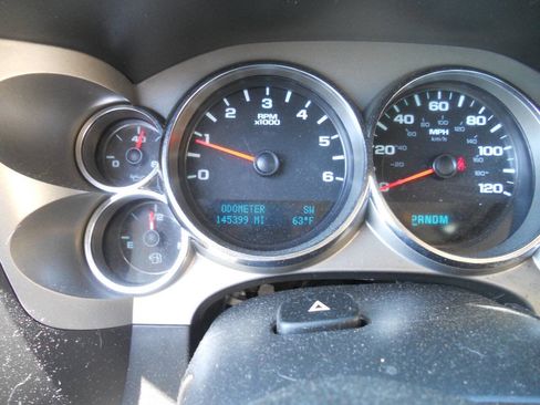 Used 2010 Chevrolet Silverado 1500 LT w/ Power Pack Plus AWD/4WD image 24