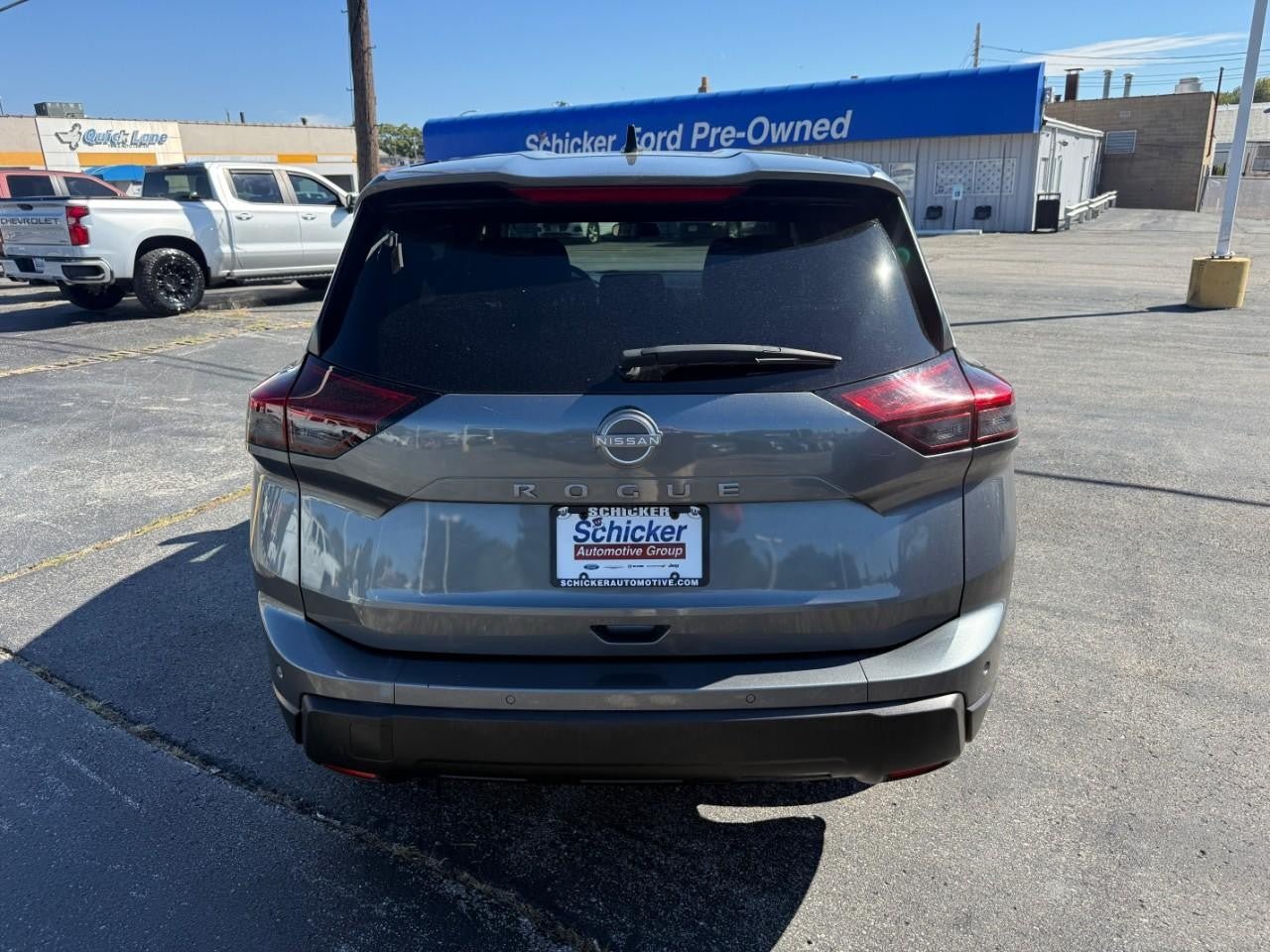 Used 2024 Nissan Rogue S FWD image 8