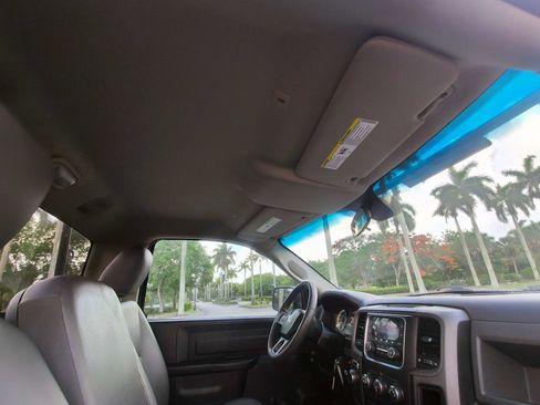 Used 2017 RAM 1500 Tradesman RWD image 30