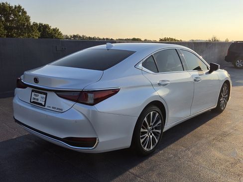 Used 2021 Lexus ES 250 w/ Premium Package AWD/4WD image 5