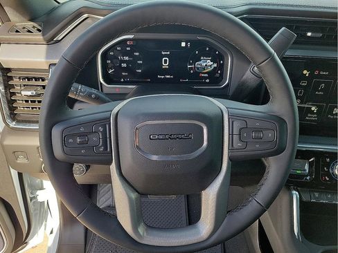 New 2026 GMC Sierra 2500 Denali w/ Denali Reserve Package AWD/4WD image 16