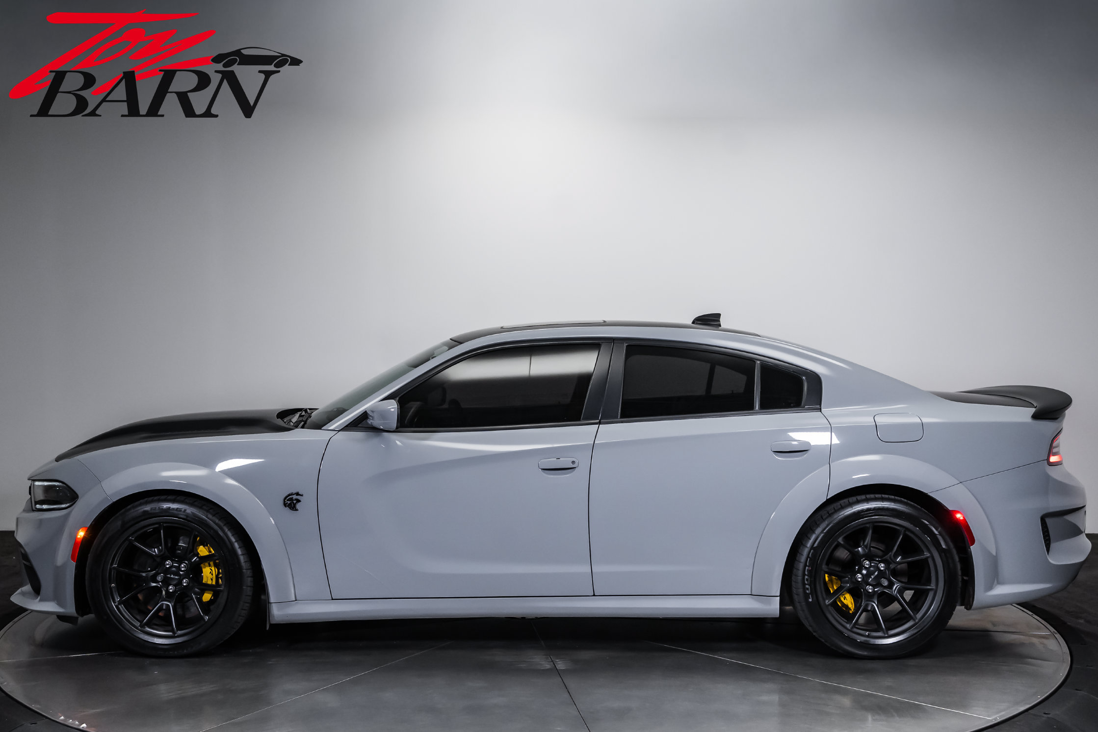 Used 2022 Dodge Charger SRT Hellcat RWD image 2