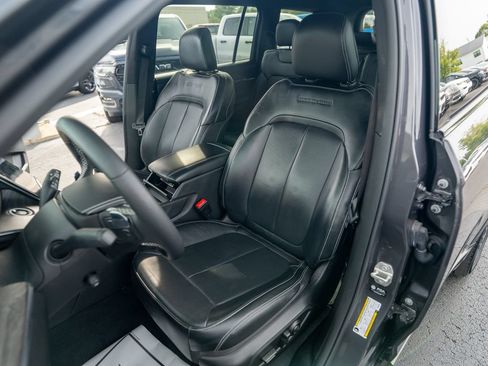 Used 2023 Jeep Grand Cherokee L Overland AWD/4WD image 29