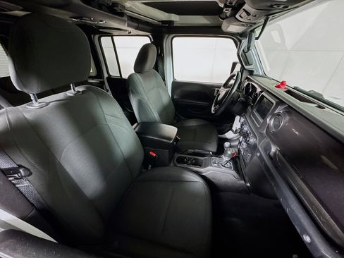 Used 2021 Jeep Wrangler Unlimited Sport image 27