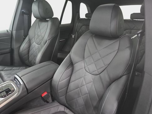 Used 2025 BMW X5 sDrive40i RWD image 19