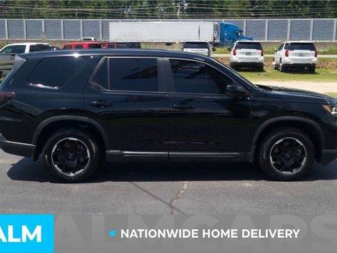 Used 2025 Honda Pilot EX-L image 4