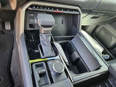 New 2026 Toyota Tundra Platinum AWD/4WD image 16