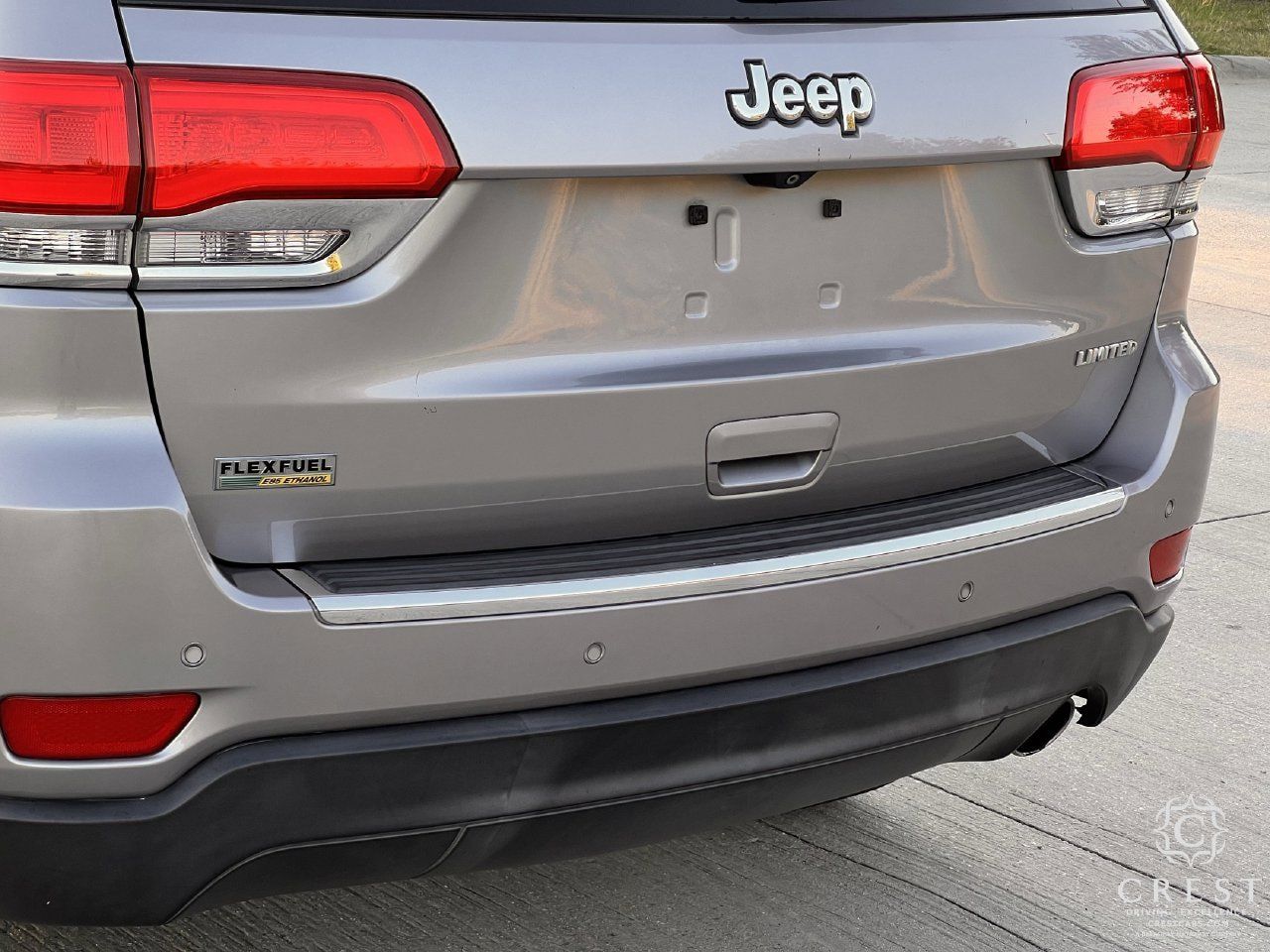Used 2015 Jeep Grand Cherokee Limited w/ Luxury Group II RWD image 8