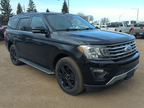 Used 2021 Ford Expedition XLT w/ Equipment Group 202A image 2