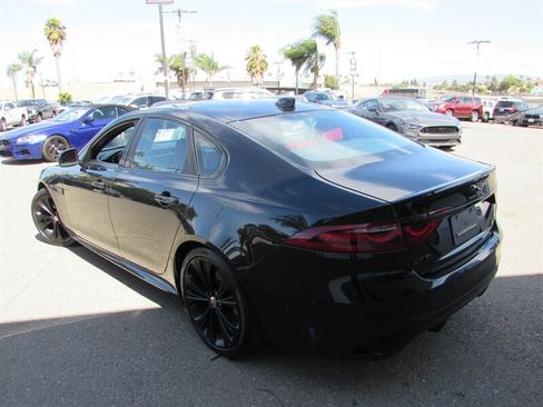 Used 2021 Jaguar XF R-Dynamic SE AWD/4WD image 5