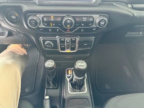 Used 2018 Jeep Wrangler Unlimited Sahara w/ Dual Top Group image 12