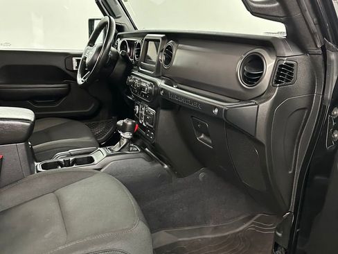 Used 2022 Jeep Wrangler Unlimited Sport image 41