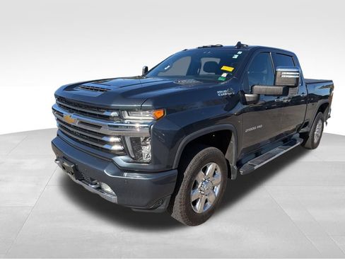 Used 2020 Chevrolet Silverado 2500 High Country w/ Technology Package image 2