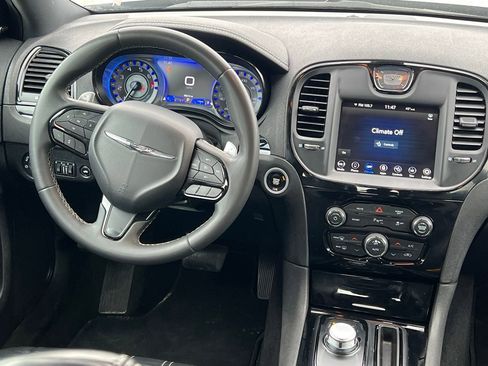 Used 2023 Chrysler 300 S image 19