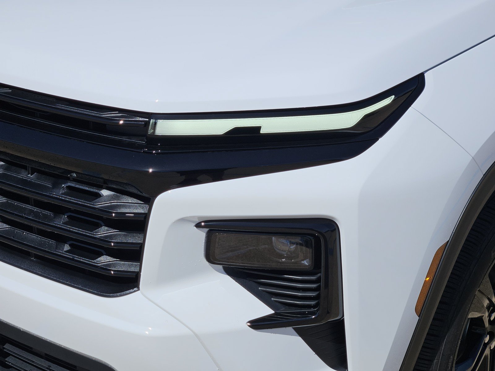 New 2027 Chevrolet Traverse LT w/ Midnight/Sport Edition FWD image 5