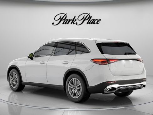 Used 2026 Mercedes-Benz GLC 300 image 13