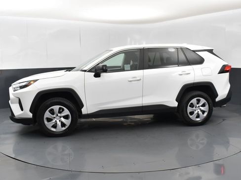 Used 2024 Toyota RAV4 LE image 4