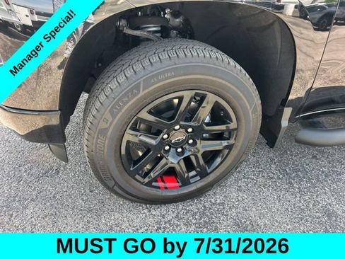 Used 2024 Chevrolet Silverado 1500 RST w/ Redline Edition AWD/4WD image 10