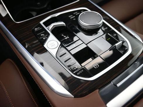 New 2026 BMW X5 xDrive50e AWD/4WD image 16