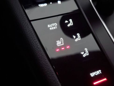 Used 2023 Porsche Macan AWD/4WD image 37